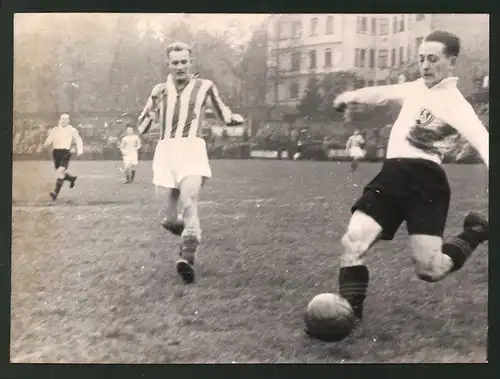 Fotografie Ansicht Wien, Fussballspiel Wacker : VfB Mühlburg auf dem Wackerplatz