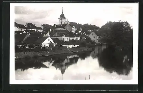 AK Tyn n. Vlt., Ortsansicht am Wasser