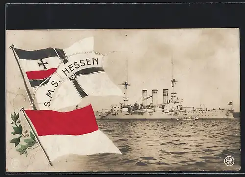 AK Kriegsschiff S. M. S. Hessen vor der Küste, Rettungsring mit Fahnen