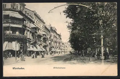 AK Wiesbaden, Strassenleben und Geschäfte auf der Wilhelmstrasse