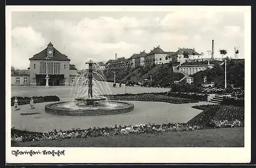 AK Glauchau, Springbrunnen vor dem Bahnhof