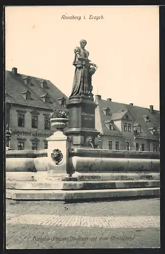 AK Annaberg /Erzgeb., Barbara Uttmann-Denkmal auf dem Marktplatz