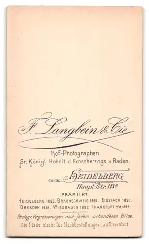 Fotografie F. Langbein & Cie., Heidelberg, Student im Anzug mit Couleur und Schirmmütze, Handkoloriert