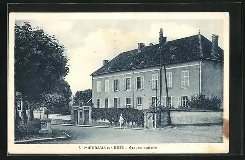 AK Mirebeau-sur-Bèze, Groupe scolaire