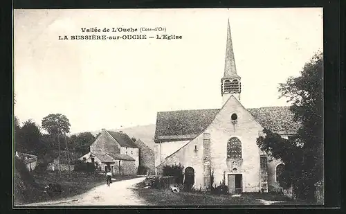 AK La Bussière-sur-Ouche, L`Église