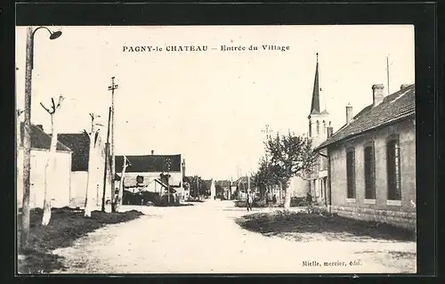AK Pagny-le-Chateau, Entree du Village