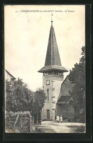 AK Pierrefontaine-les-Blamont, Le Temple, Mädchen vor der Kirche