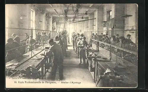 AK Périgueux, Ecole Professionelle - Atelier d`Ajustage, Schlosser