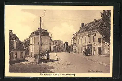 AK Montpon-sur-l`Isle, Rue Sainte-Foy, Strassenpartie