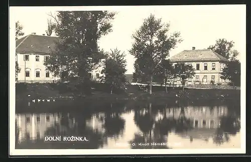 AK Dolni Rozinka, Haus am Wasser