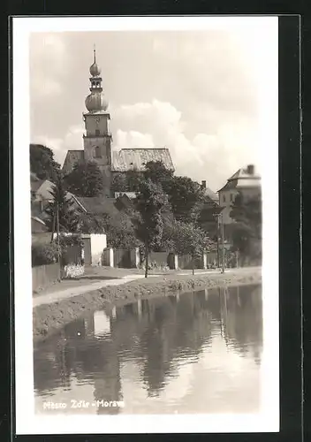 AK Mesto Zdar, Flusspartie mit Kirche