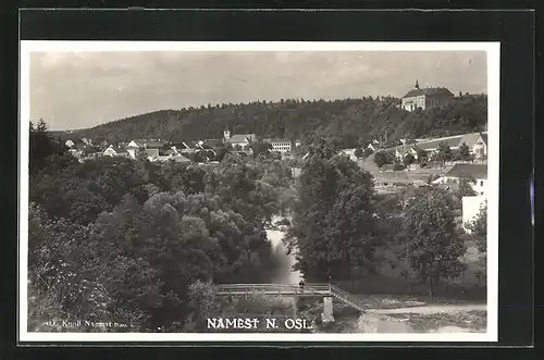 AK Namest n. Osl, Blick über den Fluss nach dem Ort