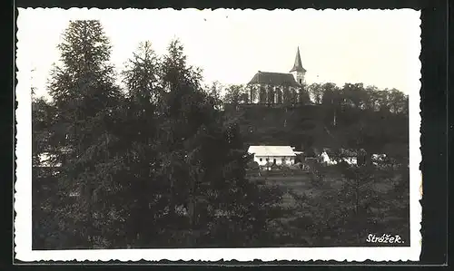 AK Strazek, Kirche und Tannengruppe