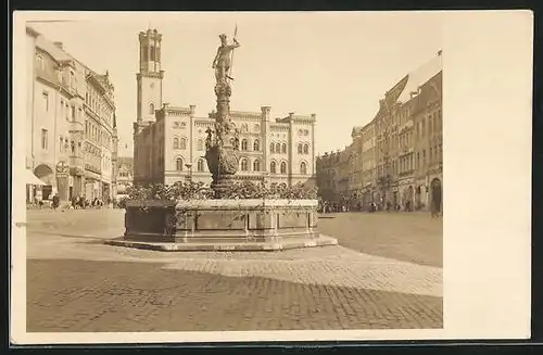 AK Zittau, Denkmal auf dem Marktplatz