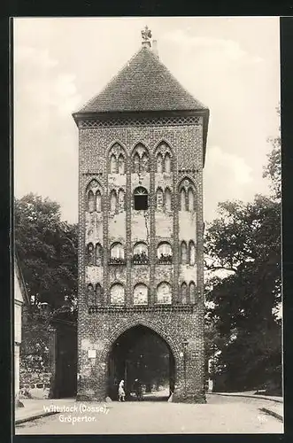 AK Wittstock / Dosse, Strassenblick durchs Gröpertor