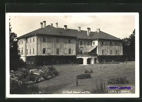 AK Luka u Jihlavy, Gartenpartie mit Gebäudeansicht