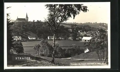 AK Strazek, Ortsansicht mit Kirche