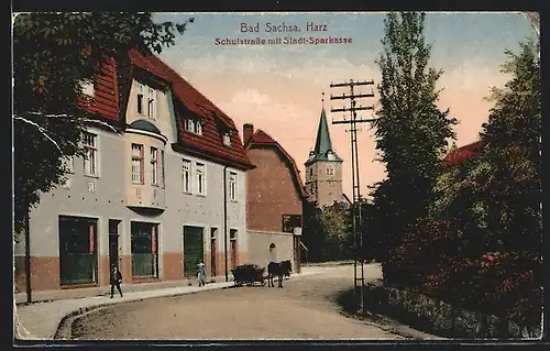 AK Bad Sachsa /Harz, Schulstrasse mit Stadt-Sparkasse und Kirche