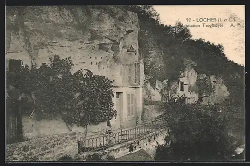 AK Loches, Habitation Troglodyte, Höhlenwohnung