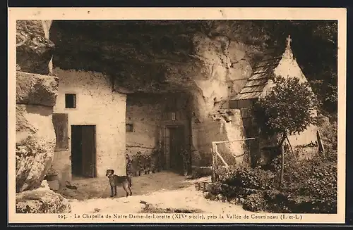 AK Notre-Dame-de-Lorette, La Chapelle mit Hund