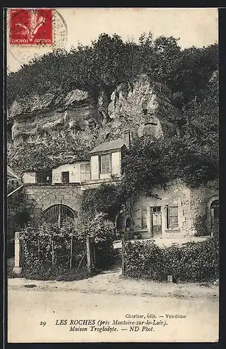 AK Les Roches, Maison Troglodyte