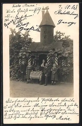 Foto-AK Nürnberg, Besonderes Schrebergarten-Häuschen in Gestalt eines Schlösschens