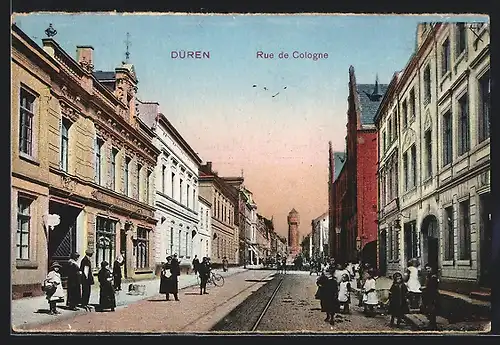 AK Düren, Kölner Strasse mit Passanten