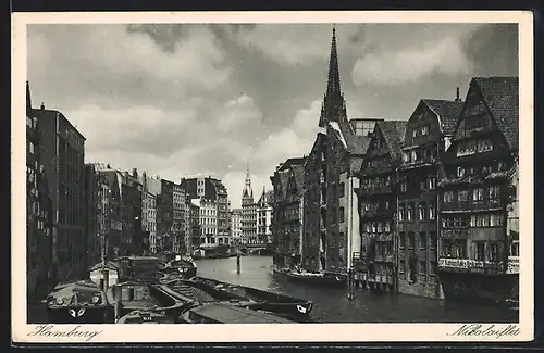 AK Hamburg, Nikolaiflet, Speicherstadt mit Booten