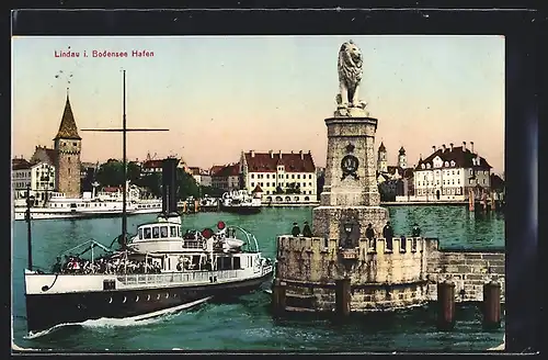 AK Lindau i. Bodensee, Hafen mit Segeldampfer und Löwenstatue