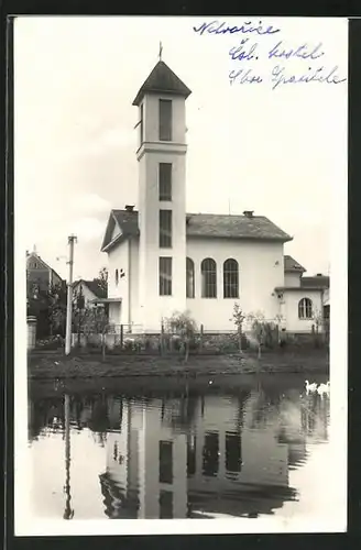 AK Netvorice-Sbor, Spasitele, Kirche am Weiher