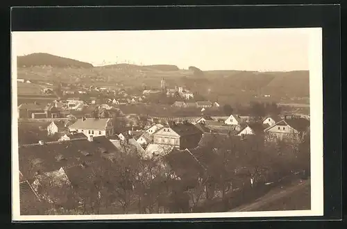 AK Sázava od Jihu, Ortsansicht von einer Anhöhe her