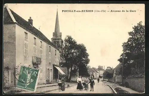 AK Pouilly-en-Auxois, Avenue de la Gare