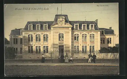 AK Is-sur-Tille, Ecole, Blick auf Schule