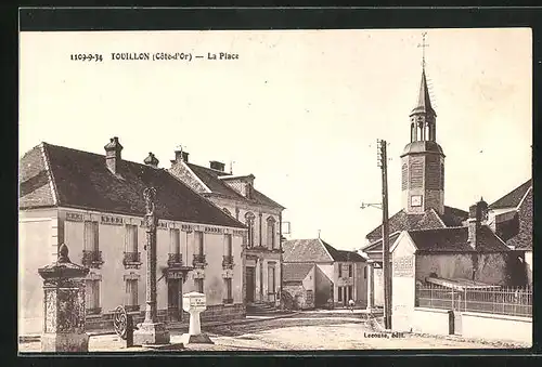 AK Touillon, La Place, Kirche und Rathaus