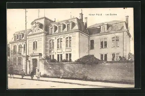 AK Is-sur-Tille, Les Écoles