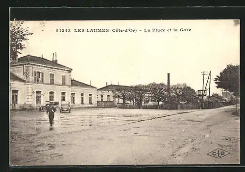AK Les Laumes, La Place et la Gare