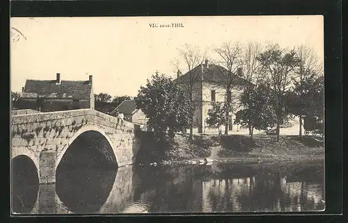 AK Vic-sous-Thil, An der Brücke