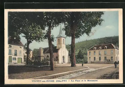 AK Veuvey-sur-Ouche, La Place et le Monument