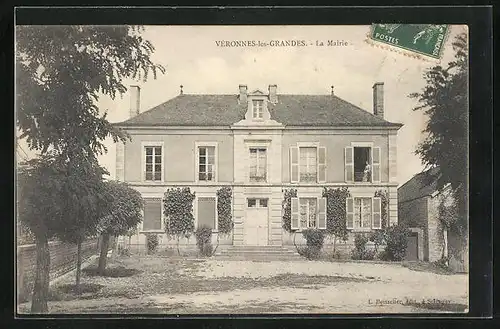 AK Véronnes-les-Grandes, La Mairie