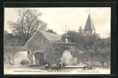 AK Venarey-Les-Laumes, Place de la Fontaine