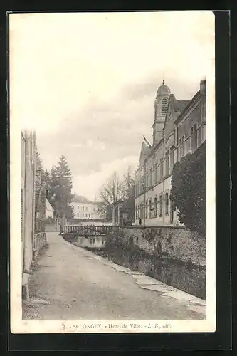 AK Selongey, Hotel de Ville