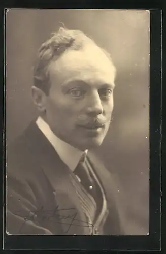 AK Portrait von Gaston Marten im Anzug mit Krawatte