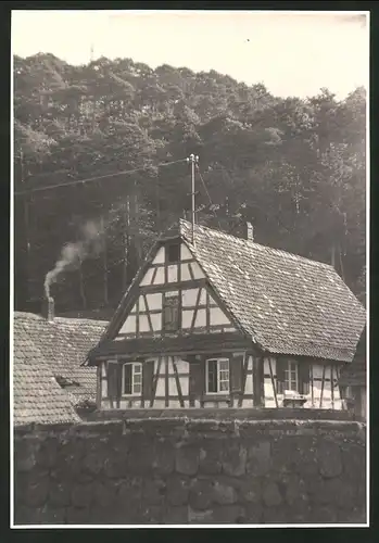 Fotografie Wilhelm Dunckert, Röntgental, Ansicht Rothbach / Bas-Rhin, Fachwerkhaus im Ort 1944