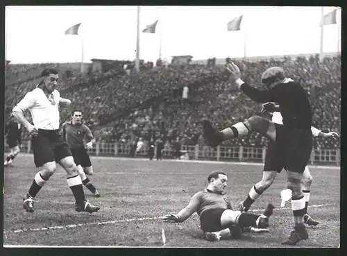 Fotografie Ansicht Brüssel, Fussballspiel Deutschland : Belgien 1939