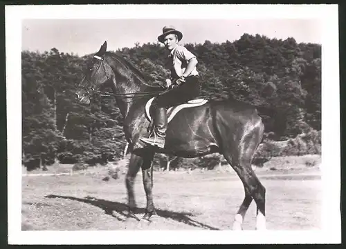 Fotografie Heidemarie Hatheyer in dem Film Ein ganzer Kerl