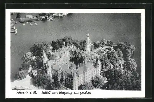 AK Schwerin i. M., Schloss aus der Vogelschau, Fliegeraufnahme