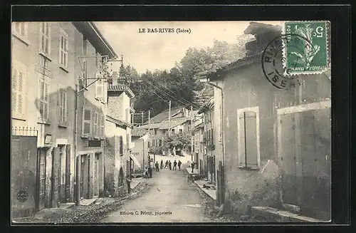 AK Le Bas-Rives, Une Rue