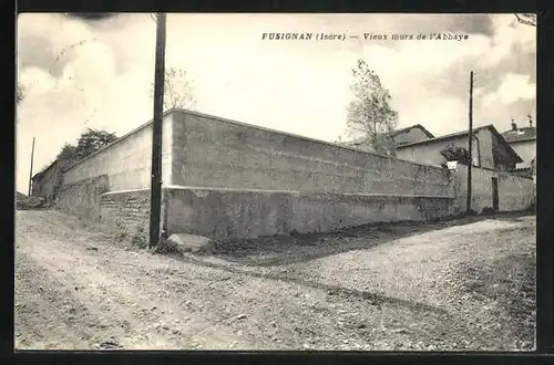 AK Fusignan, Vieux murs de l`Abbaye