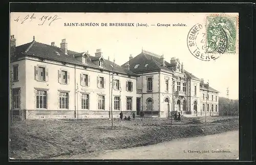AK Saint-Siméon-de-Bressieux, Groupe scolaire