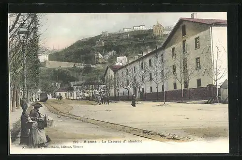 AK Vienne, La Caserne d`Infanterie